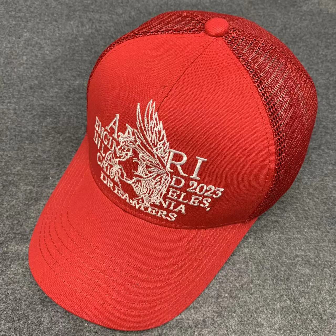 Casquette ajustable