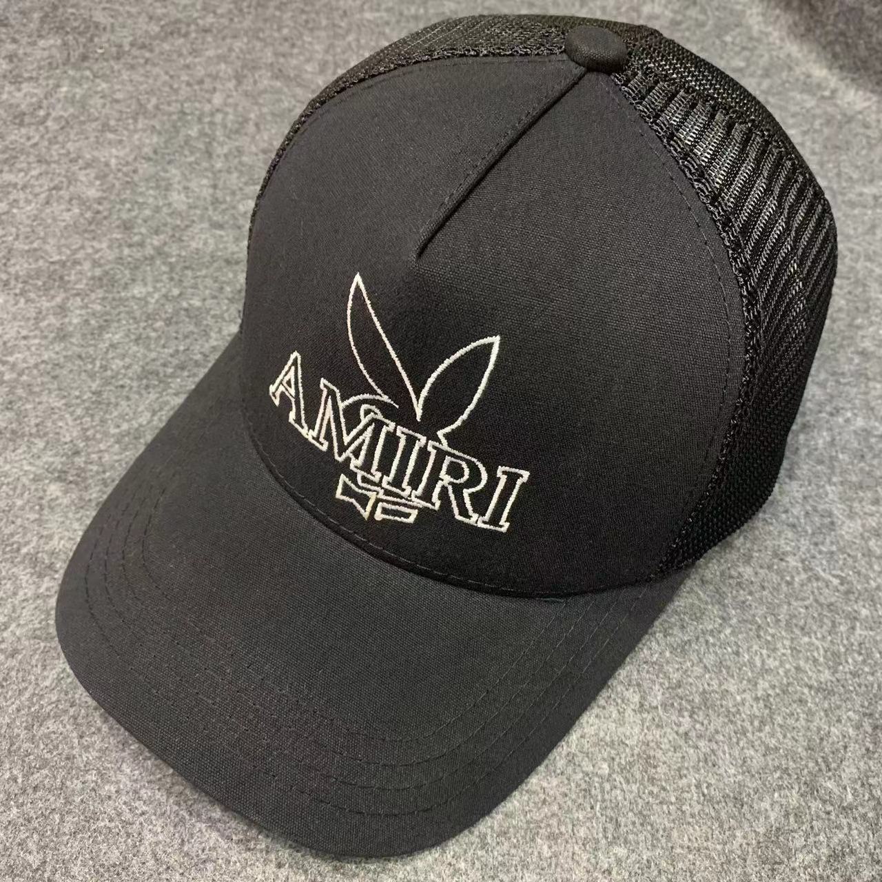 Casquette ajustable