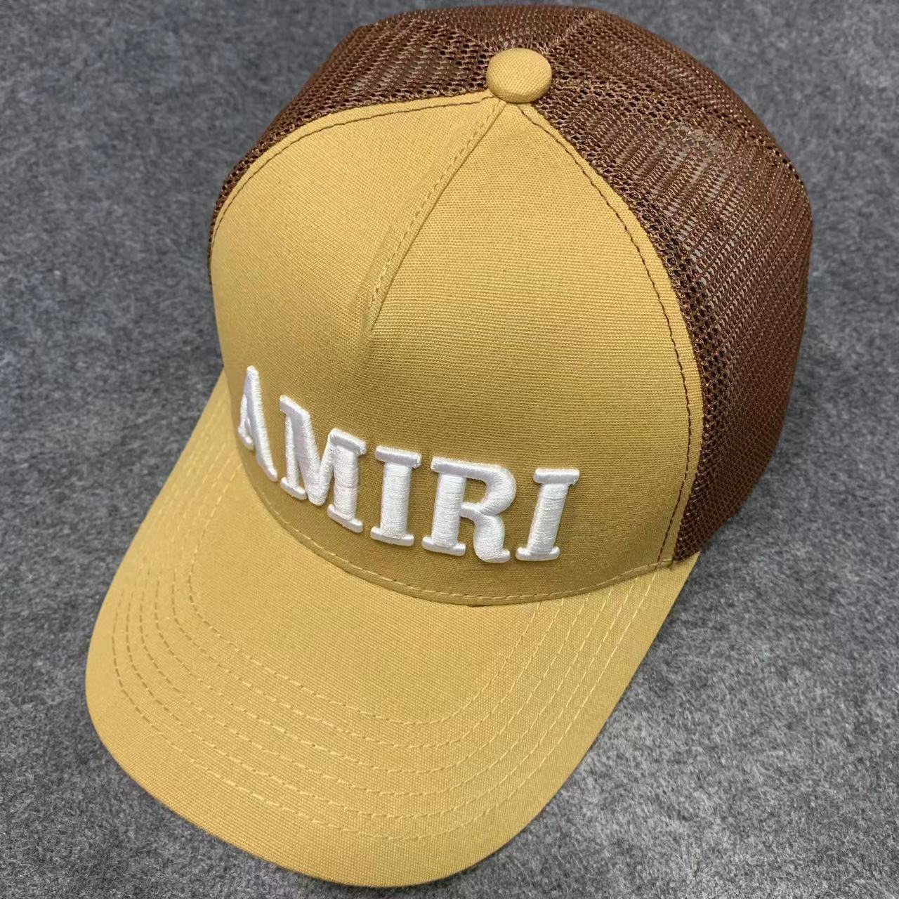Casquette ajustable