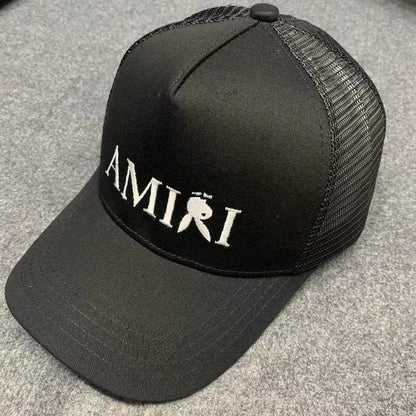 Casquette ajustable