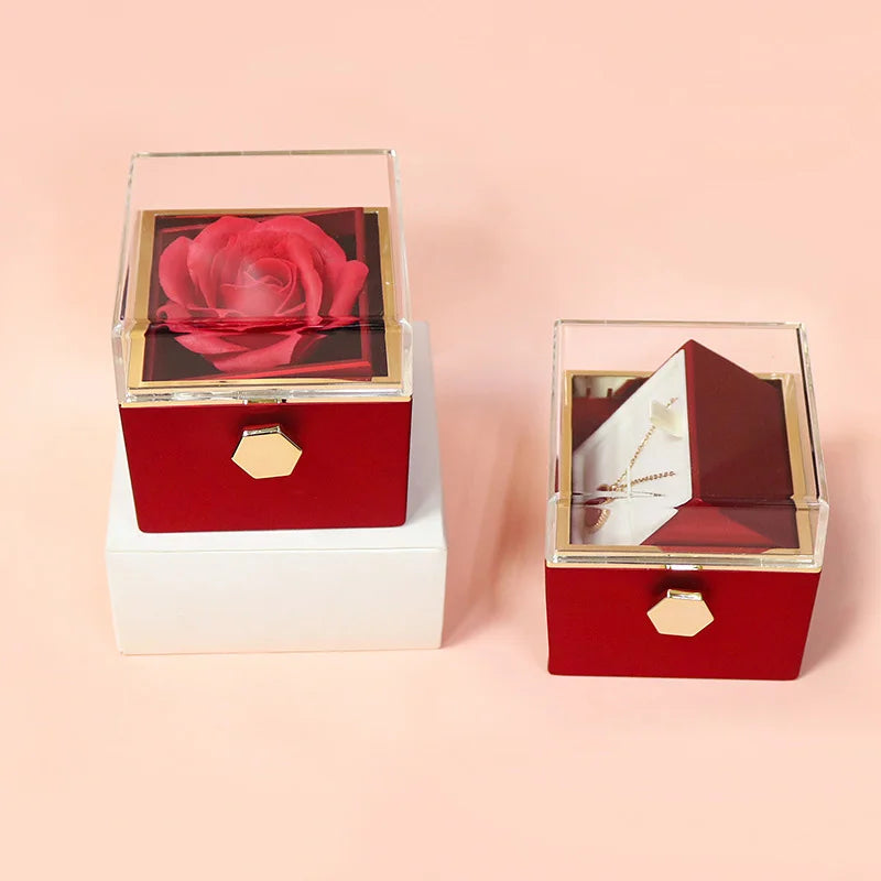 Rose box et collier plaqué or