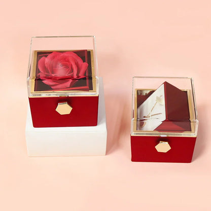 Rose box et collier plaqué or