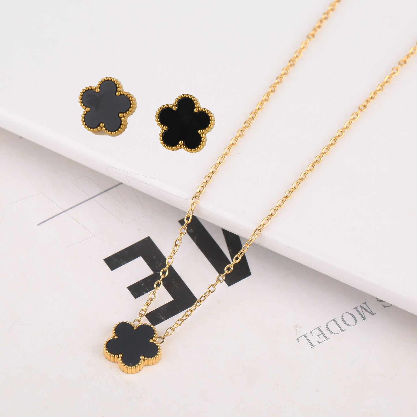 Bijoux couleur or inoxydable