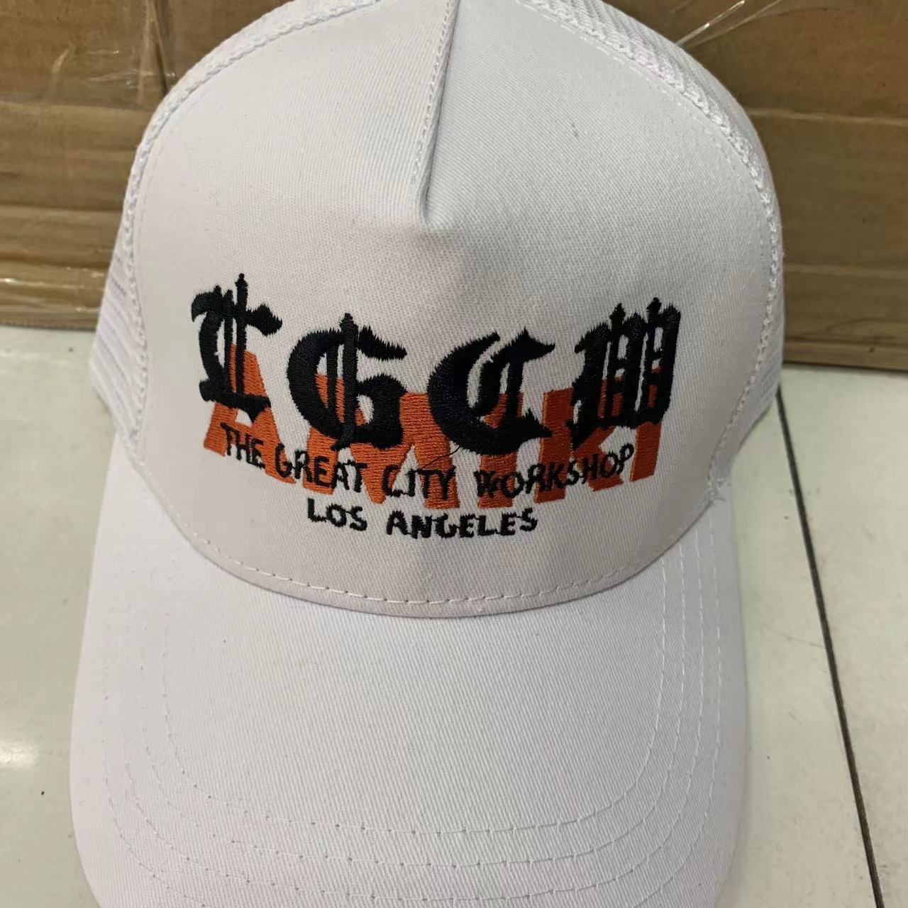 Casquette ajustable